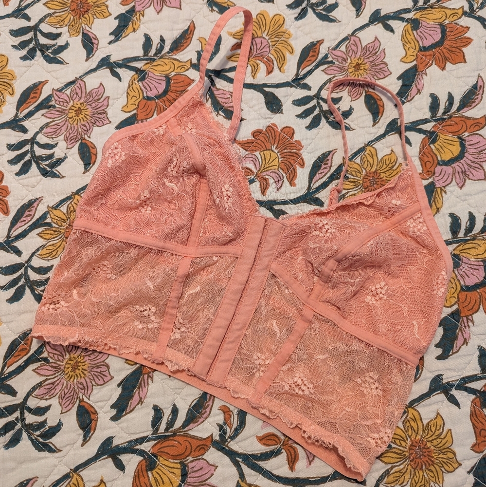 Colsie EUC Pink Lace Bralette Size Medium